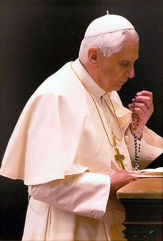 Pope Benedictus XVI prays the rosary 
